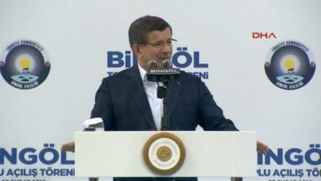 Başbakan Ahmet Davutoğlu'ndan açıklamalar