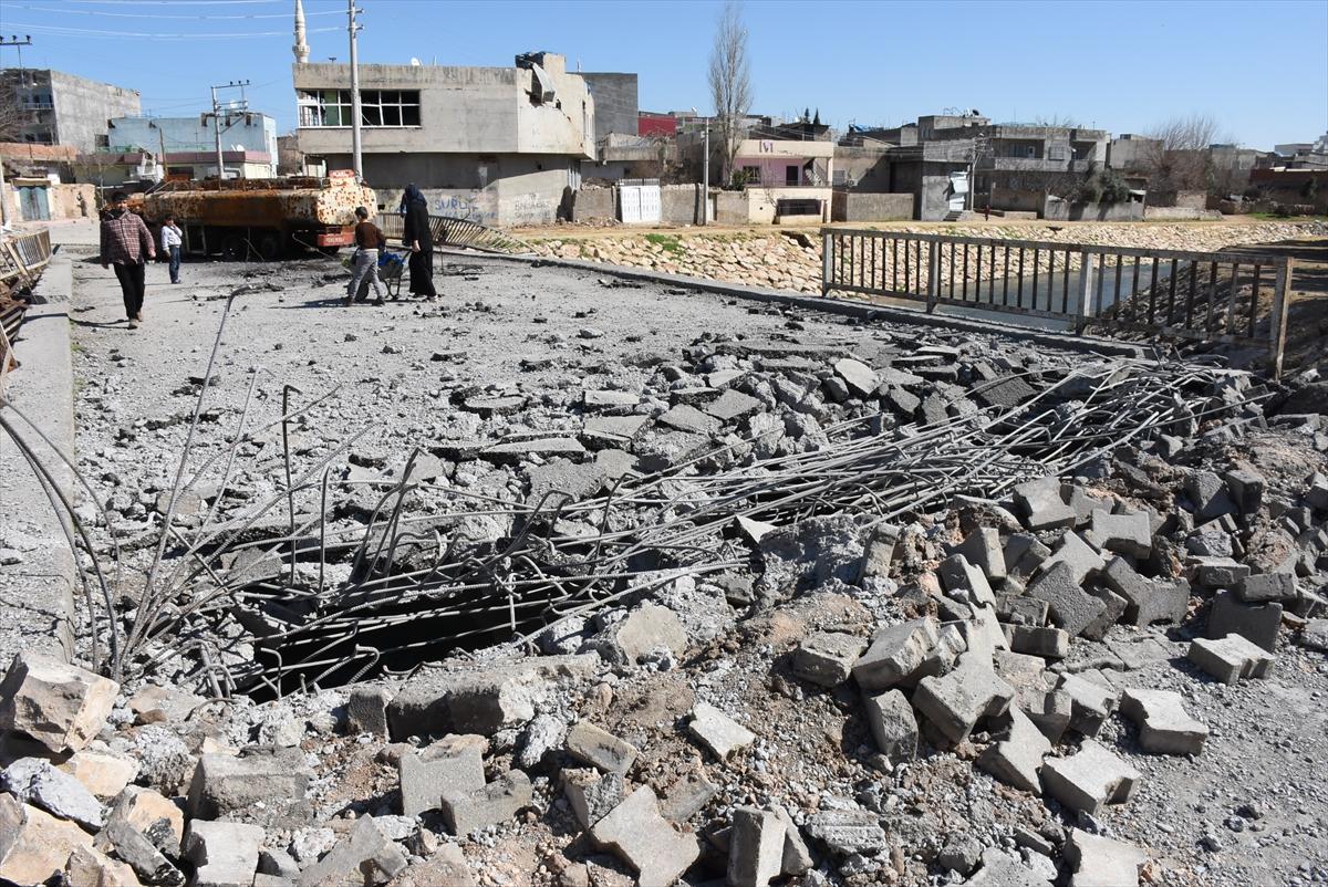 Teröristlerden Ahmet Kaya köprüsüne saldırı