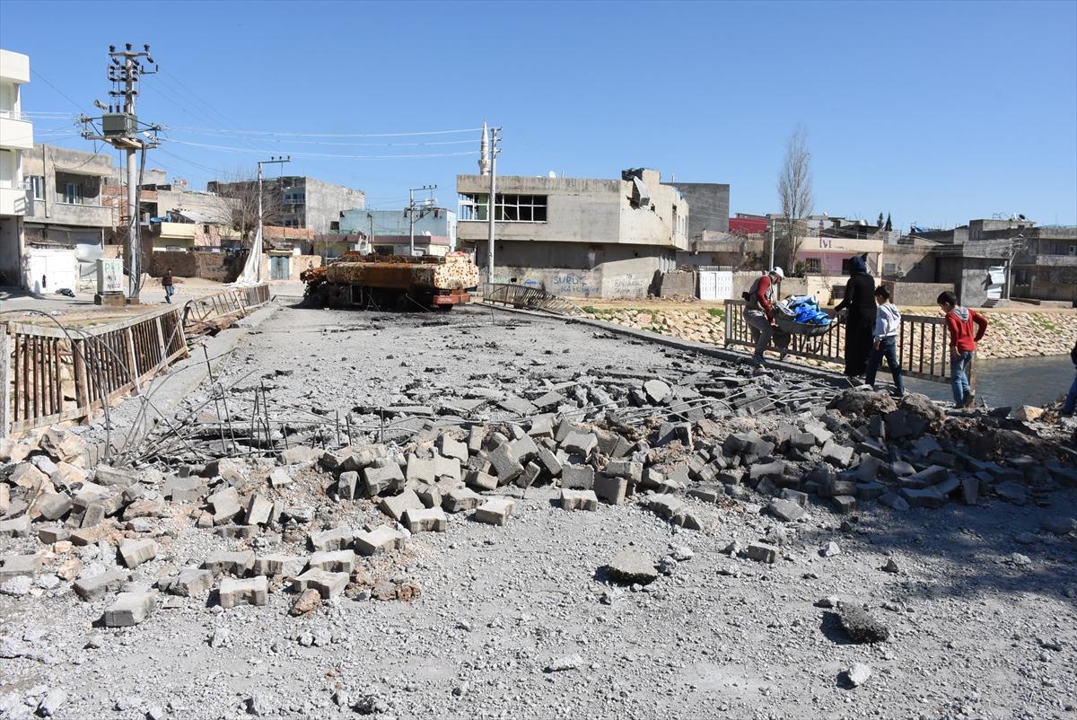 Teröristlerden Ahmet Kaya köprüsüne saldırı