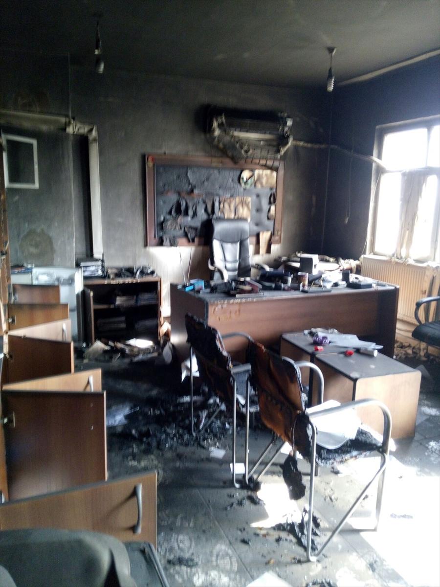 Teröristlerin kilit taşlarından yaptığı tünel bulundu