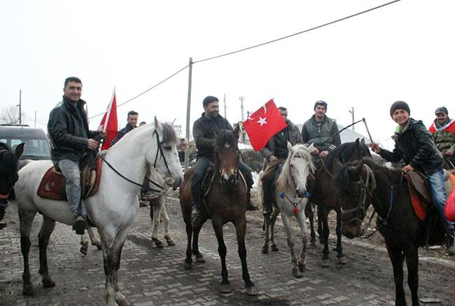 Ardahanlı akıncılar: Emret akşam namazını Rusya'da kılalım