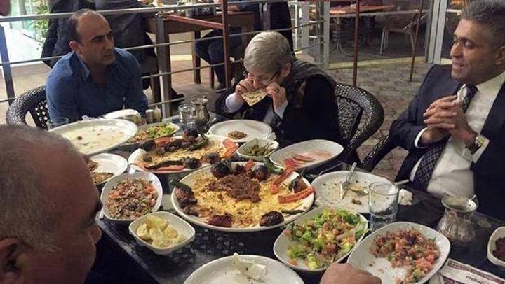 Canan Karatay: Lahmacun en sağlıklı fast food yiyeceğidir