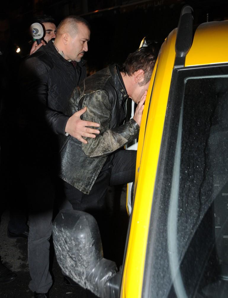 Teoman yine  çapkınlıkta