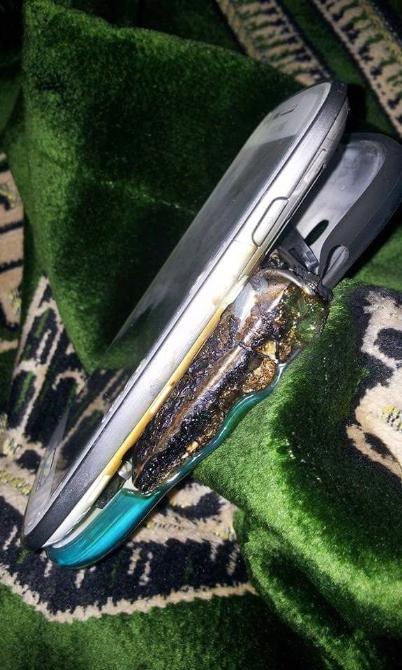 Şarjdaki telefon patladı