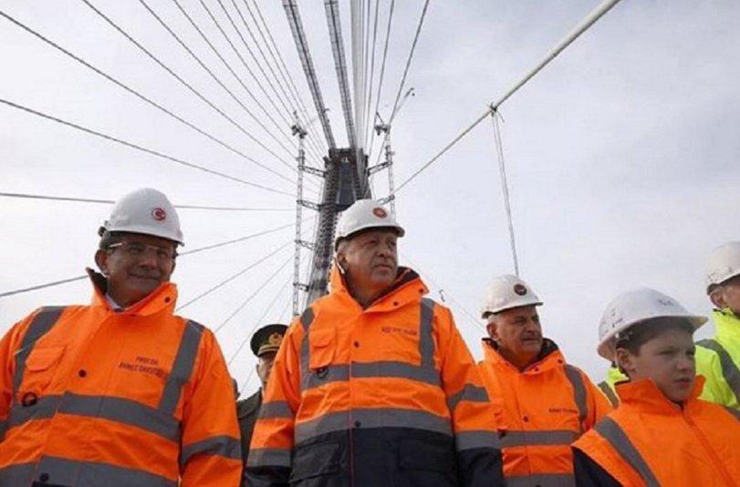 Efsane bakan 3. Köprü'ye de imzasını attı