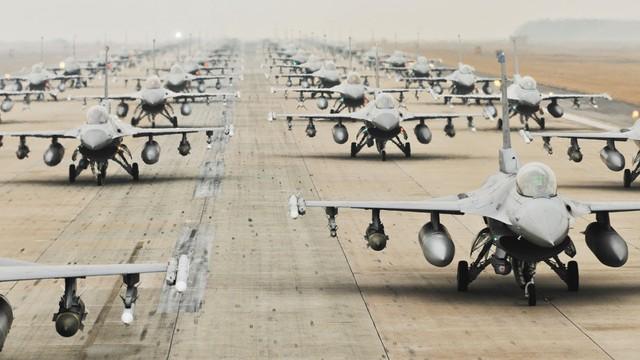 Güney Kore gövde gösteri yaptı