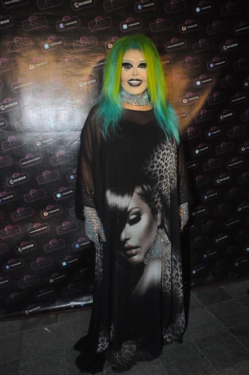 Bülent Ersoy yeşil peruk taktı