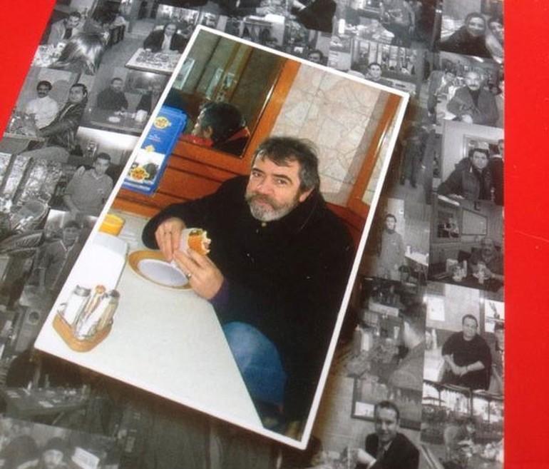 Selçuk Yöntem dilli kaşarlı tost yerken yakalandı