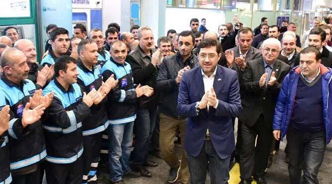 Murat Hazinedar'ı karşılayan işçiler CHP gündeminde