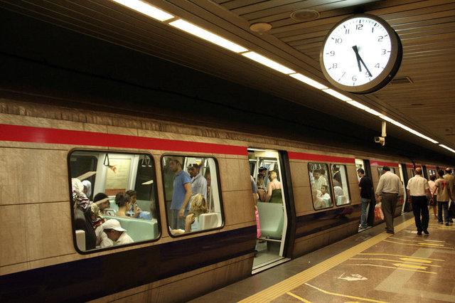 Terör paniği toplu taşımayı boşalttı