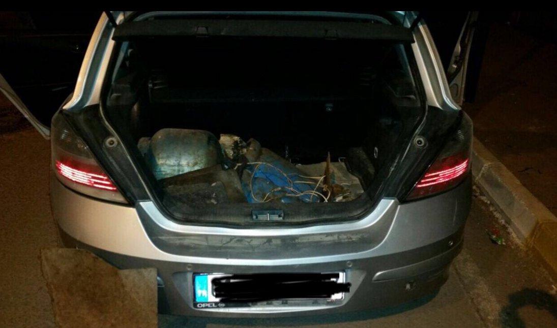 Diyarbakır'da bomba yüklü araç yakalandı