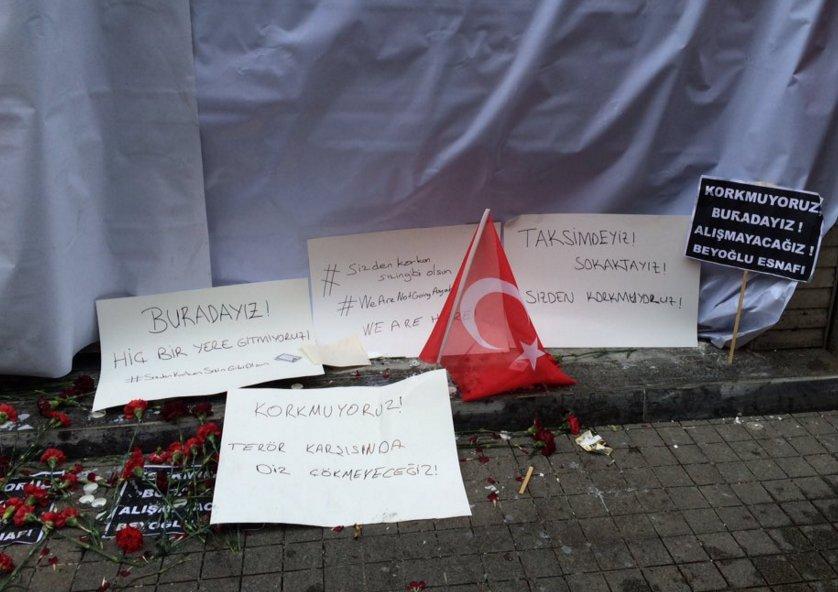 İstiklal Caddesi yayalara açıldı