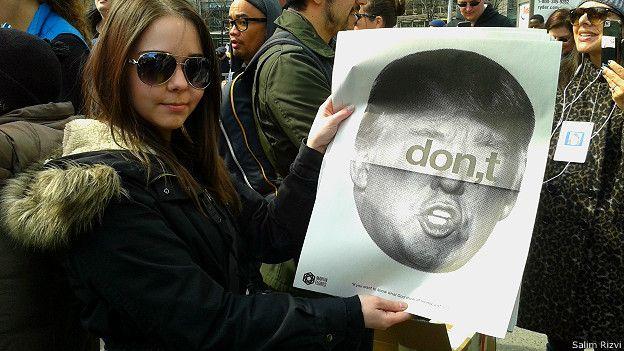 ABD'de Trump'ı protesto edenler otoyolu trafiğe kapattı