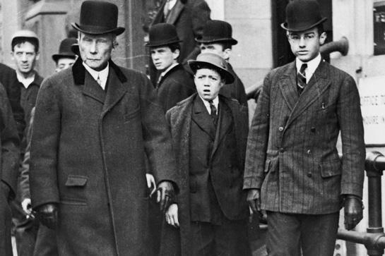 Rockefeller ailesi petrol piyasasından çekiliyor