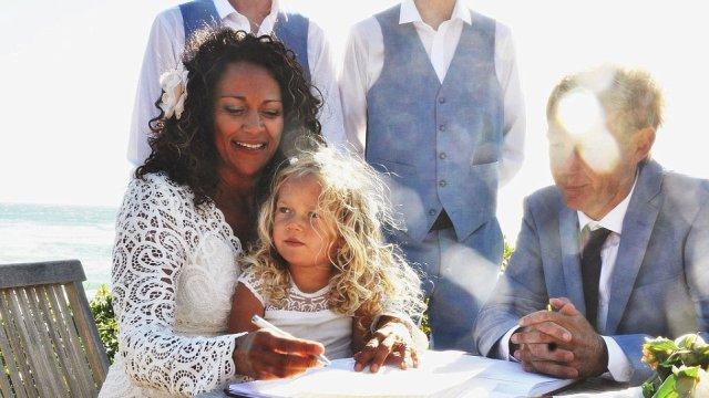 Çocuğunun babasıyla doğumdan sonra tanıştı