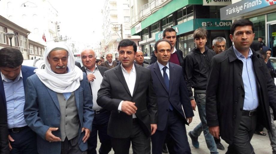 Demirtaş Cuma'dan sonra terörist taziyesine gidecek