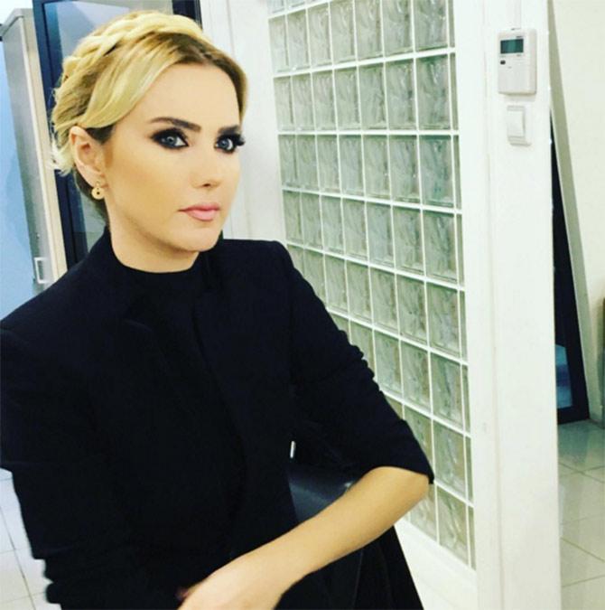 Ece Erken tesettüre girdi