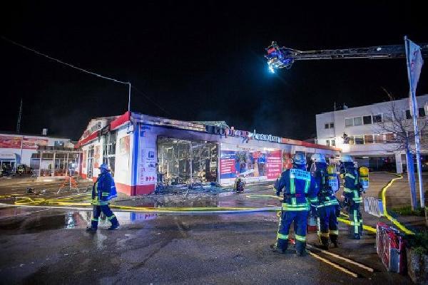 Almanya'da Türklere ait işyerleri kundaklandı