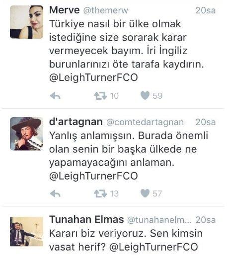 İngiliz konsolosa Türkçe ve İngilizce tepkiler