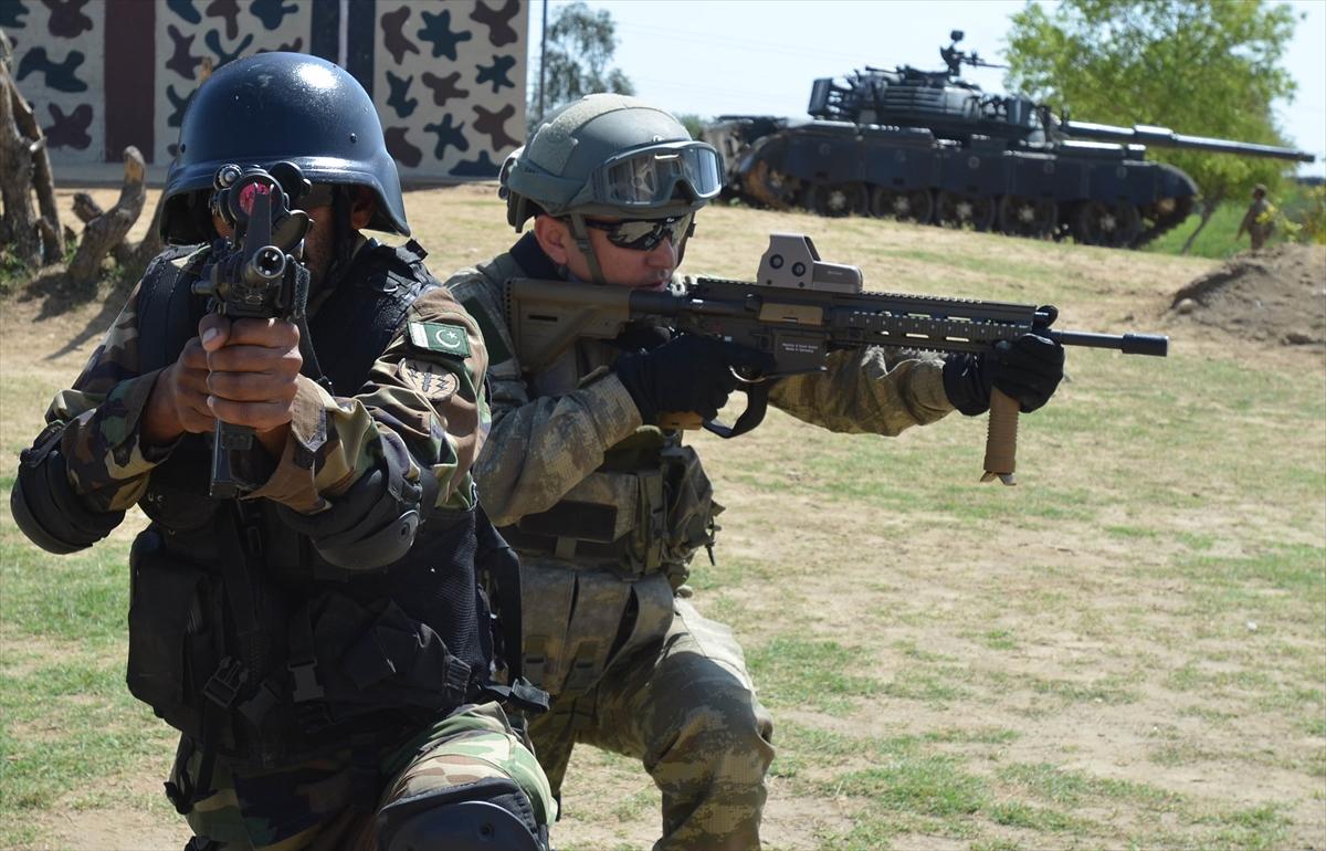 Pakistan'da Atatürk-2016 tatbikatı