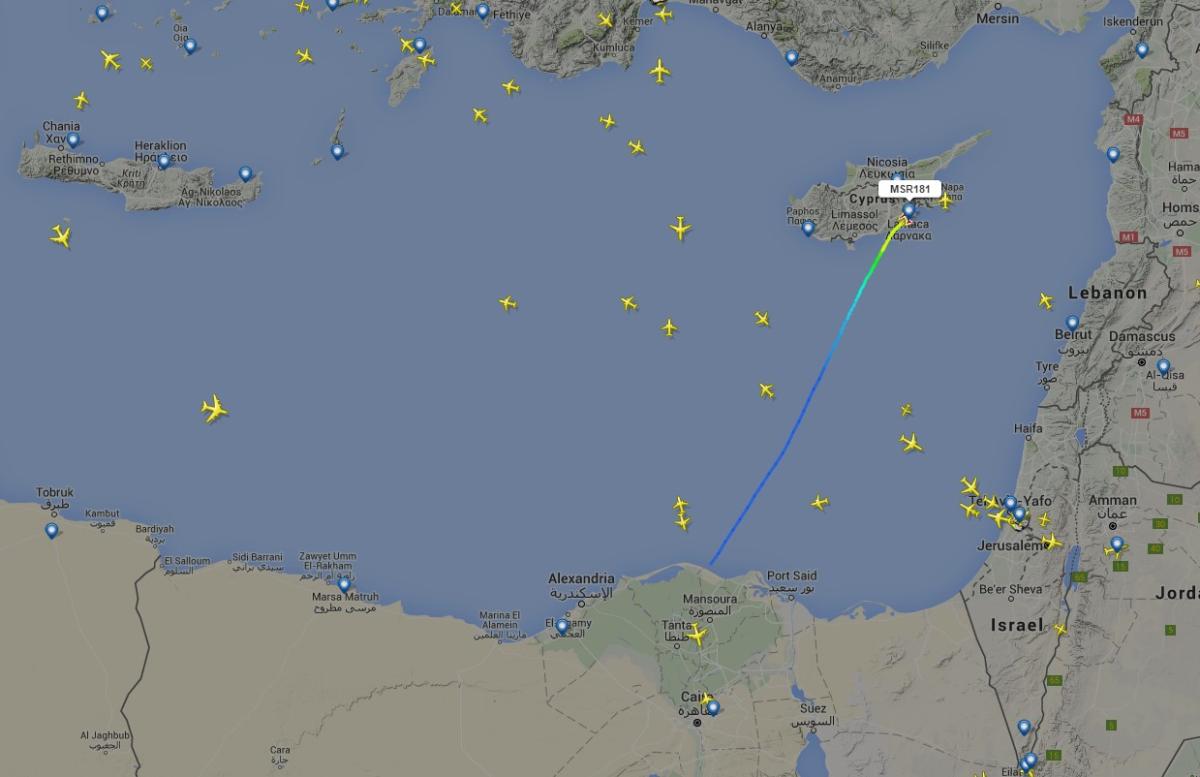 Mısır'da yolcu uçağı kaçırıldı