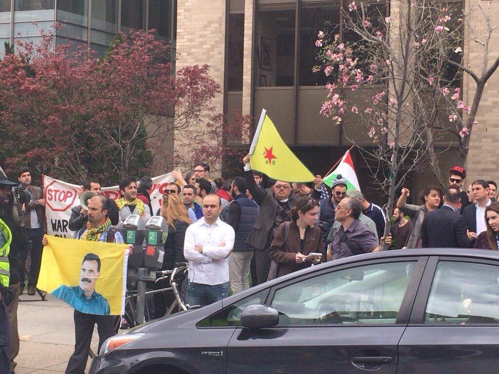 PKK Cemaat el ele Türkiye'yi protesto etti