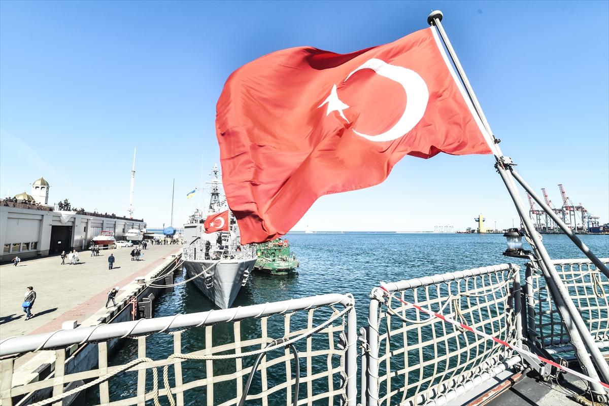 Türk savaş gemileri Odessa'da