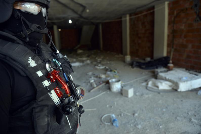 Mardin Nusaybin'de PKK'nın bombaları imha ediliyor