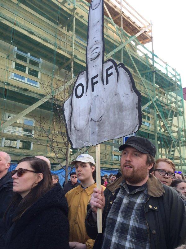 Panama belgelerinin ardından İzlanda'da protesto