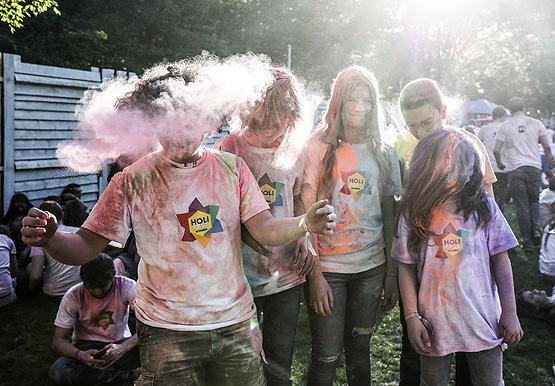 İstanbul'da Holi Festivali