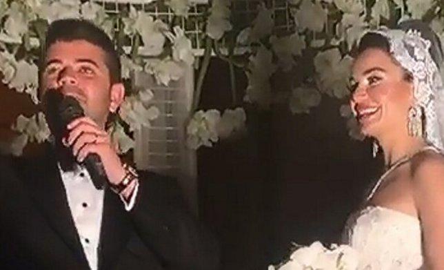 Ebru Gündeş: Sahnelerden ayrı kalamam