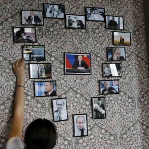 Putin kafede Obama'lı tuvalet kağıdı