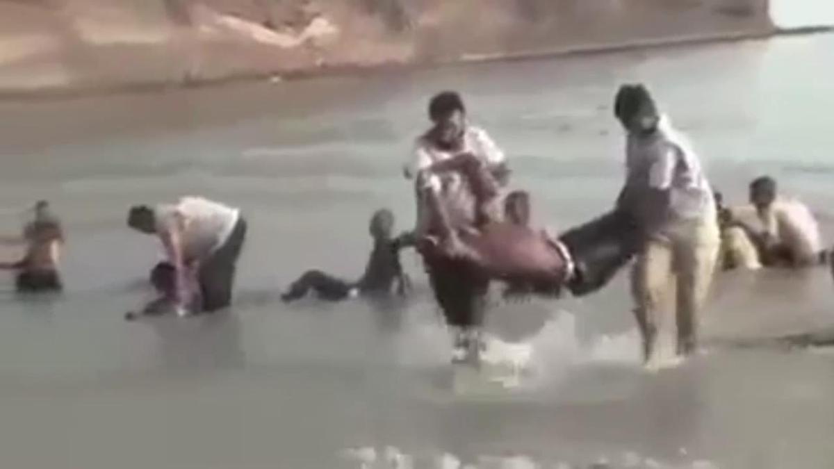 Akdeniz'de 400 Somalili göçmen boğuldu