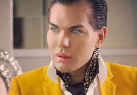 Barbie adamın estetik yüzünden burnu çürüdü