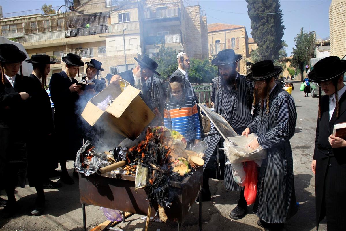 Yahudilerin Hamursuz bayramı başladı