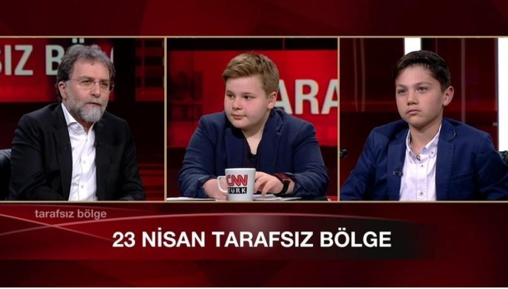 Çocuklar Ahmet Hakan'ın özel hayatına girdi