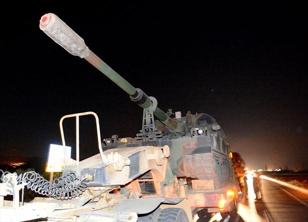 Kilis'e 13 tırlık askeri konvoy gönderildi