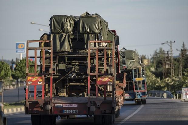 Kilis'e 13 tırlık askeri konvoy gönderildi