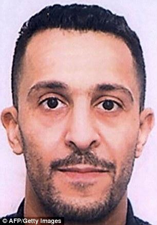 Paris bombacısı Abdeslam'ın kendini patlattığı an