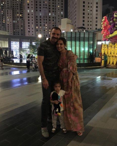 Demet Akalın Dubai'de fiyatlardan şikayetçi