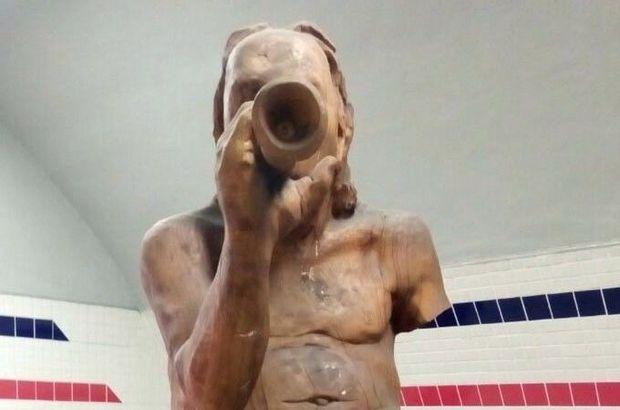 İzmir'de heykel tartışması