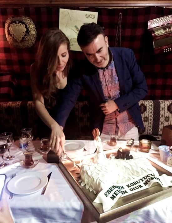 Gezegen Mehmet evleniyor