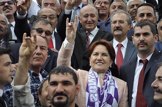 Meral Akşener: Kongrenin önünde duracağım