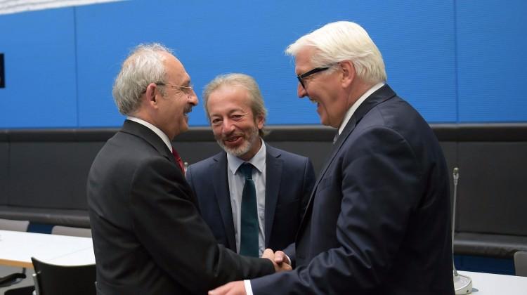 Alman siyasetçiden Kılıçdaroğlu'na övgü