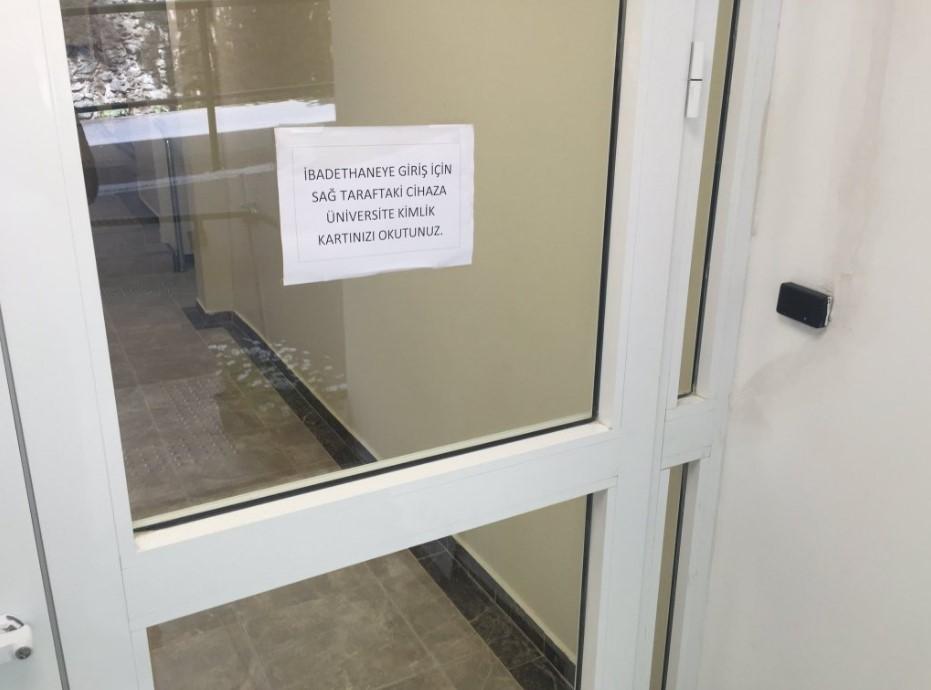 Boğaziçi Üniversitesi'nin yüksek güvenlikli mescidi