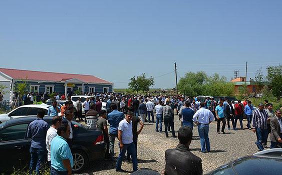 Diyarbakır'da HDP'liler taziye evine alınmadı