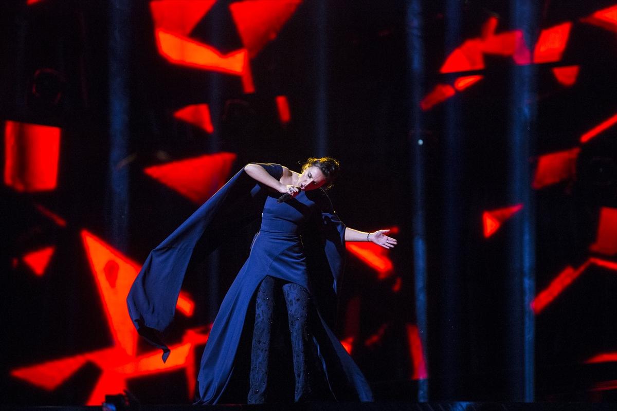 Eurovision Şarkı Yarışması'nı Ukrayna'dan Jamala kazandı