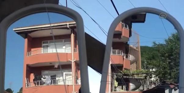 Düzceli esnaftan Türk işi MOBESE