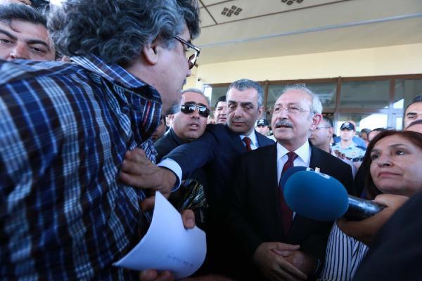 Kemal Kılıçdaroğlu Antalya'da protesto edildi