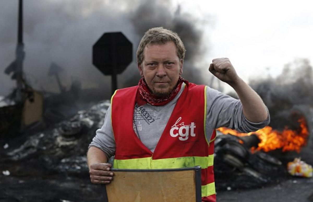 Fransa'da grev dalgası